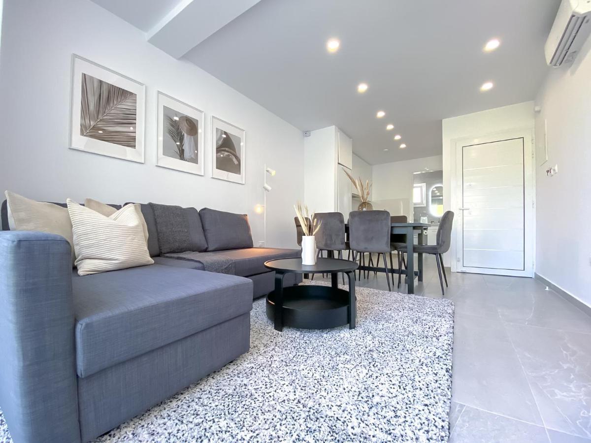 Phaedrus Living Limnaria Luxury Flat Vine 121 Paphos