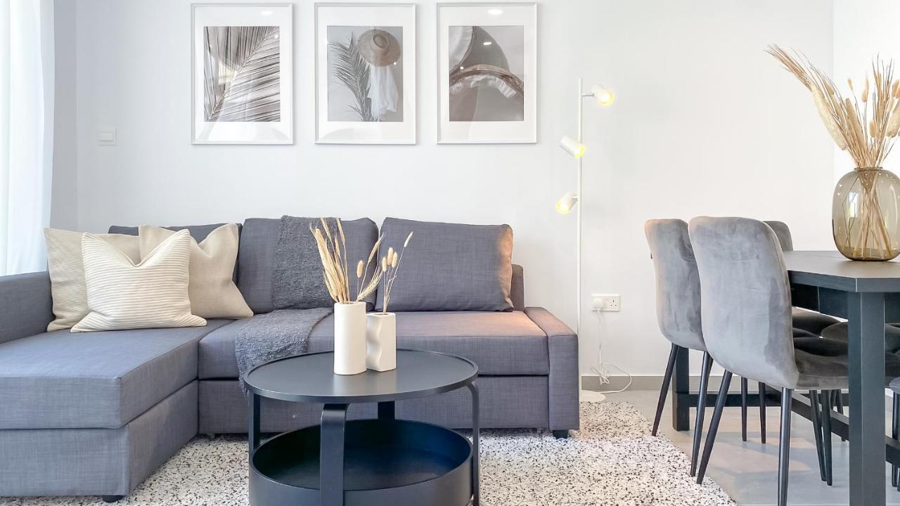 Apartment Phaedrus Living Limnaria Luxury Flat Vine 121 *