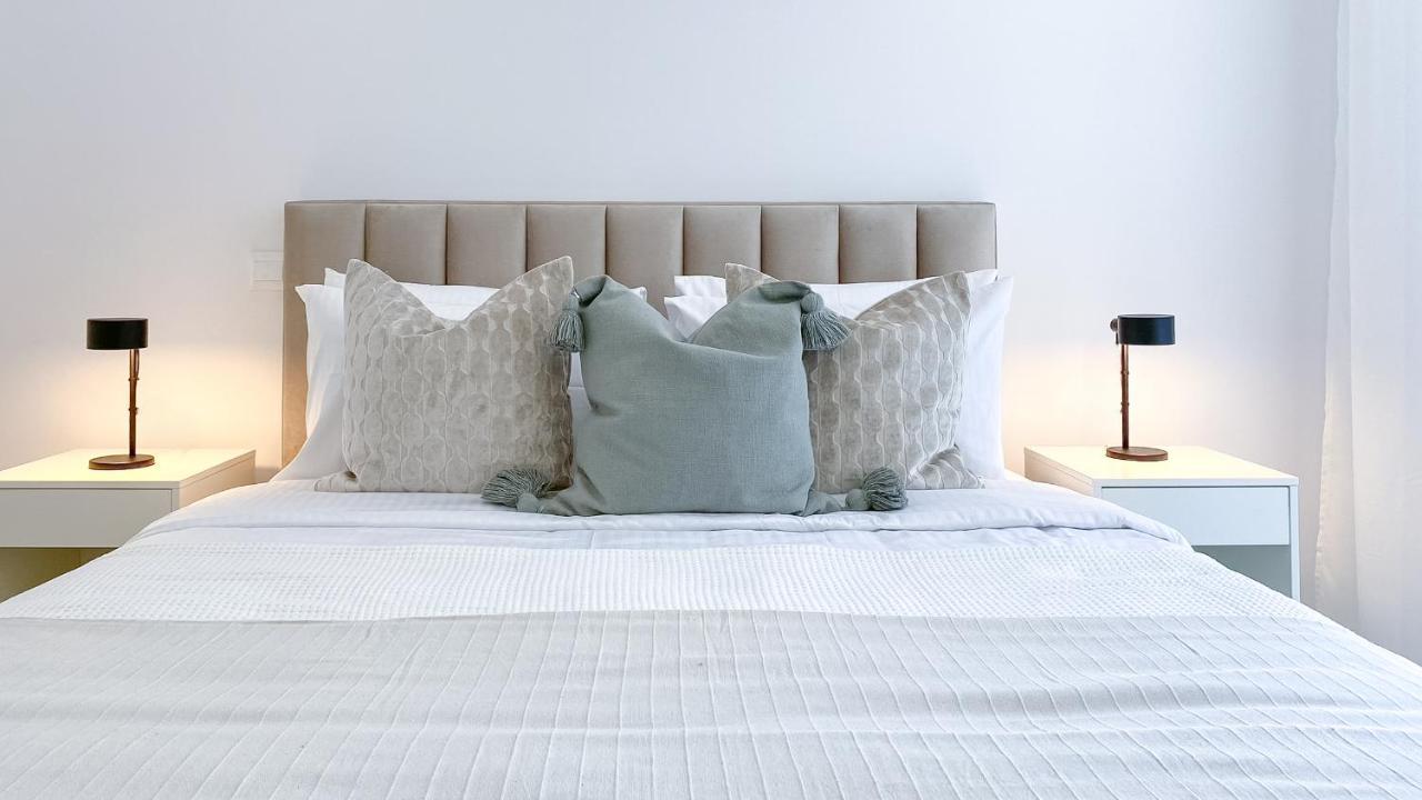 Phaedrus Living Limnaria Luxury Flat Vine 121 Paphos