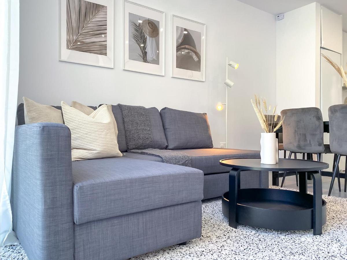 Phaedrus Living Limnaria Luxury Flat Vine 121 * Paphos